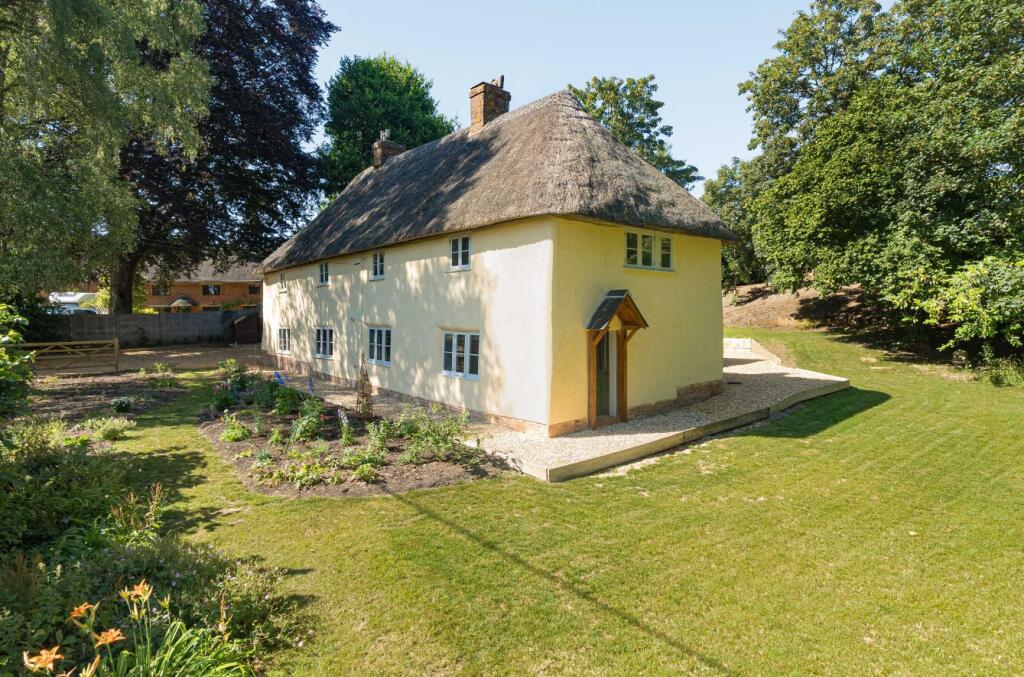 1315547-3-686d567...