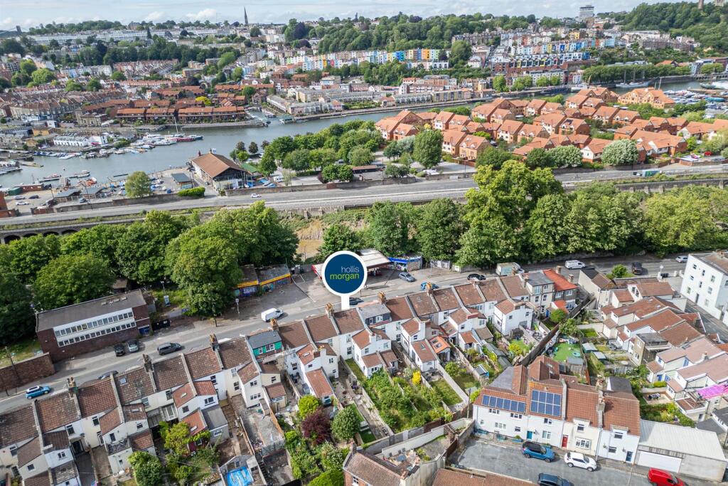 230 Coronation Road, Southville, Bristol BS3 1RL |