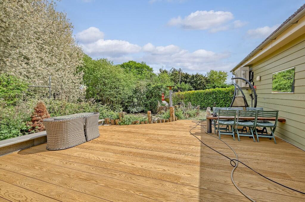 Detached Private Gdn
