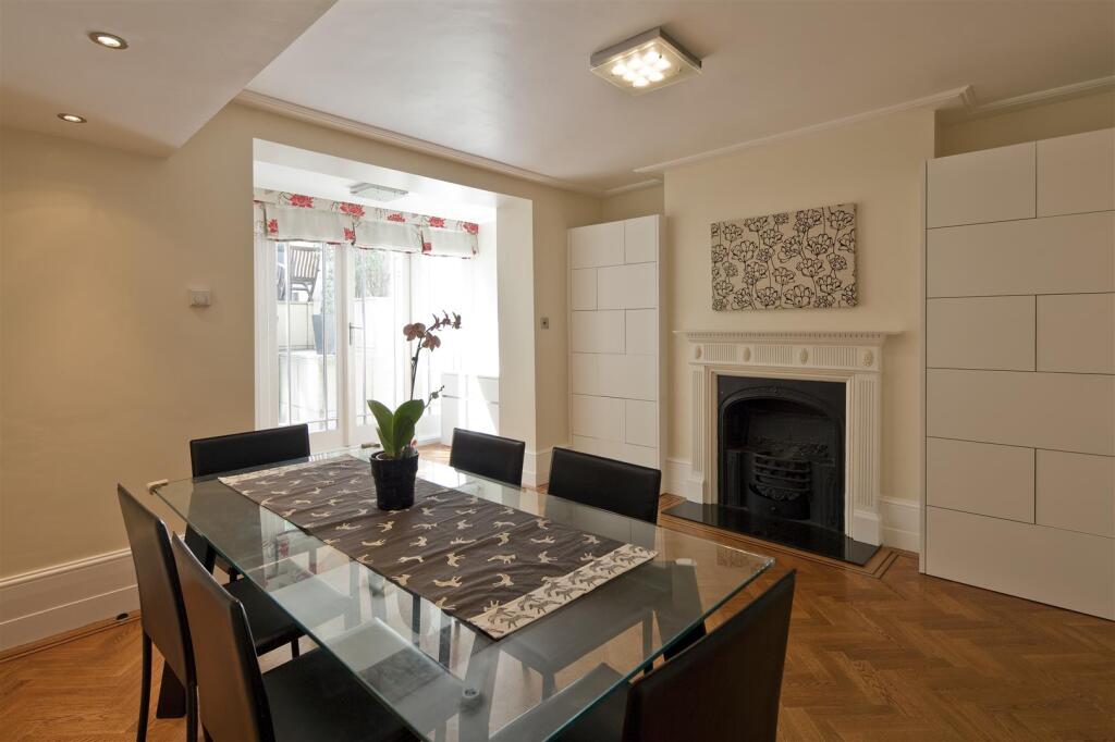 15 St Anns Terrace Dining 2154_01.jpg