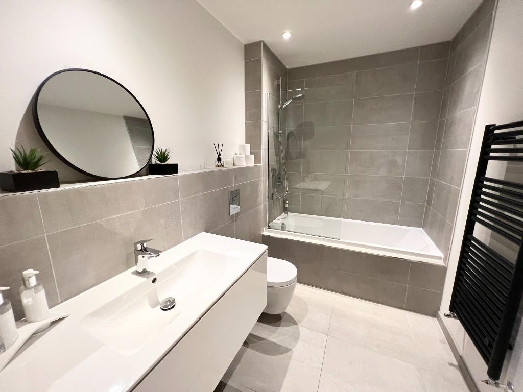 HOUSE BATHROOM