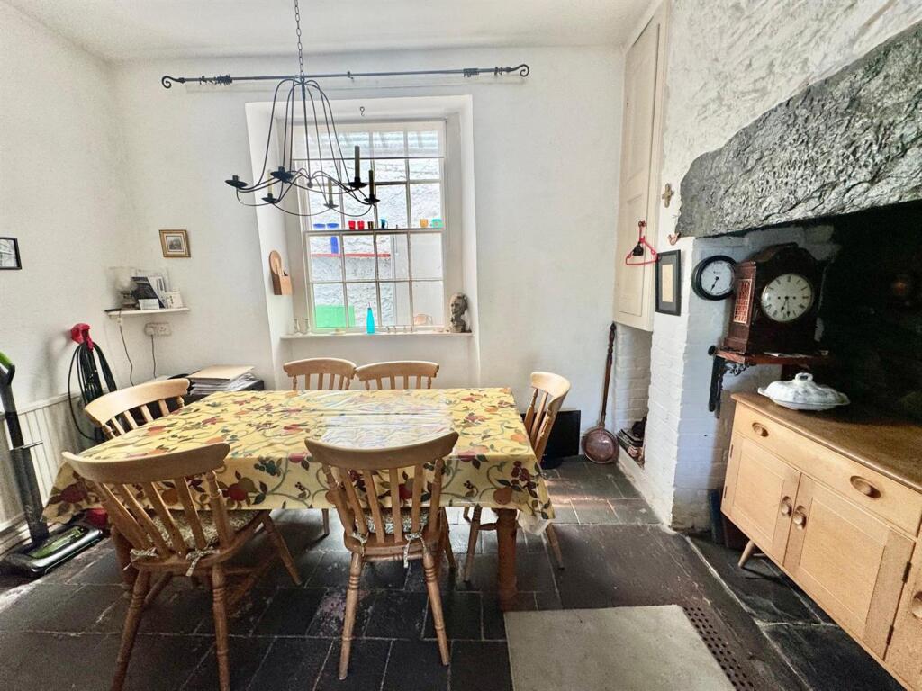 PHOTO-2025-08-13-23-17-29 (12).jpg