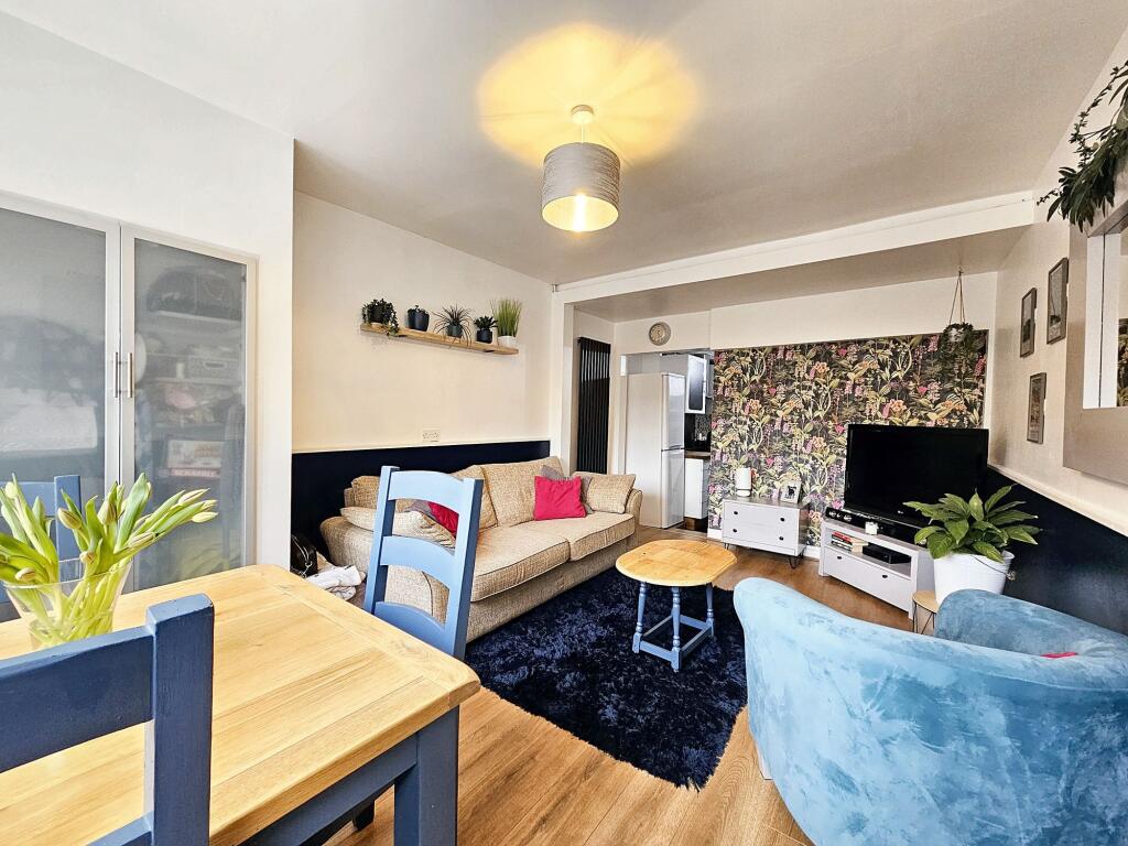 Lounge dining room