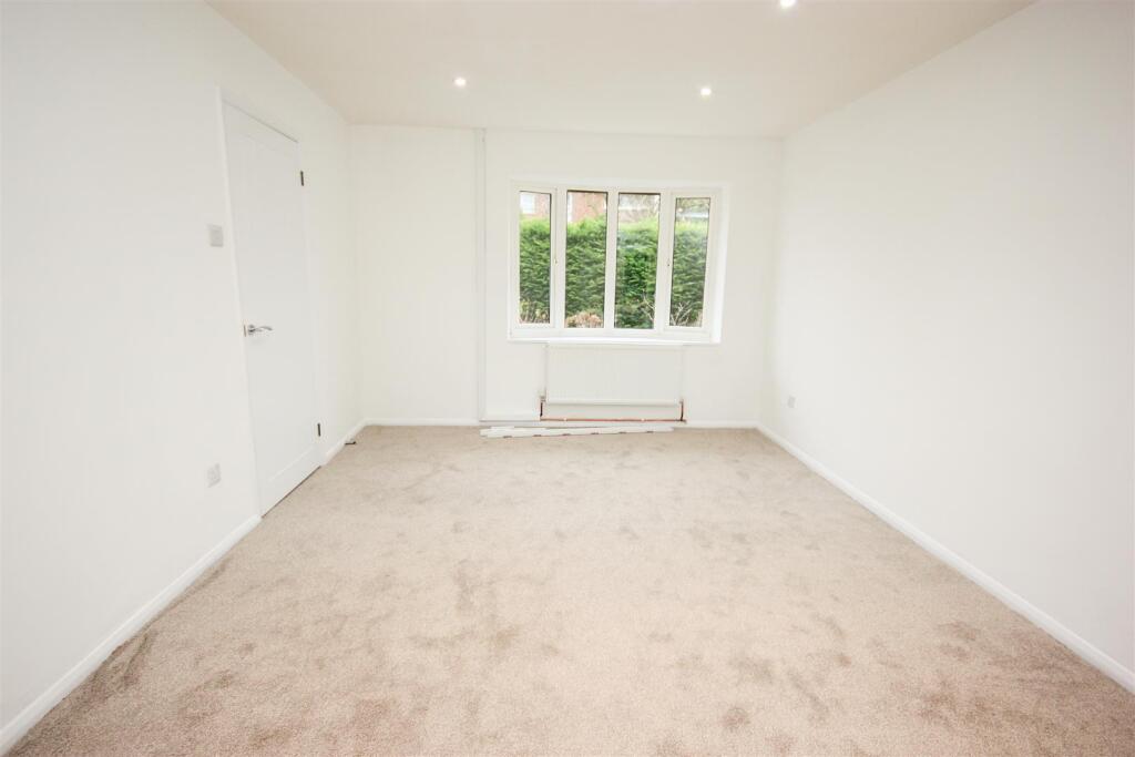 lounge.JPG