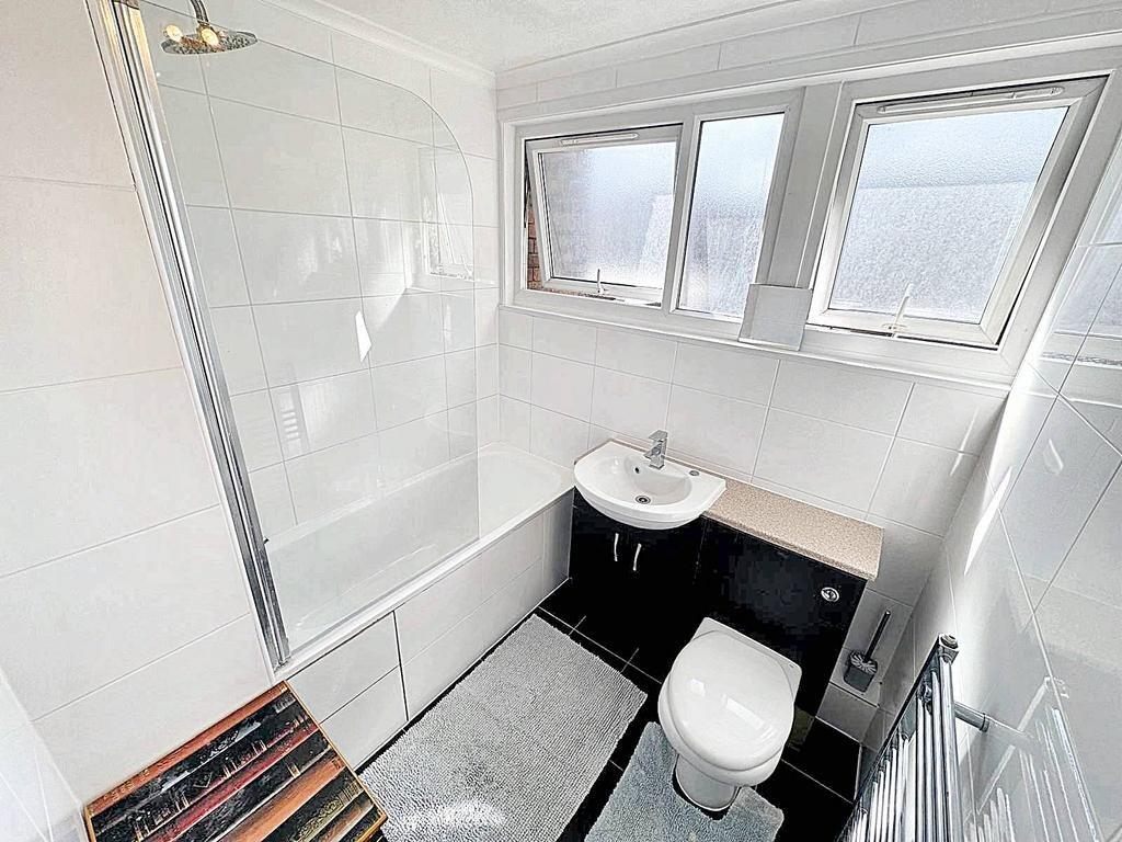 ALL BILLS INCLUDED!!