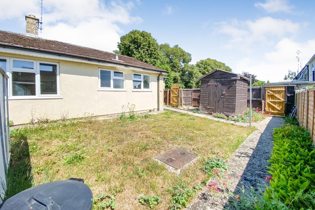 54 High Street, Purton, Swindon, Wiltshire, SN5 4BB