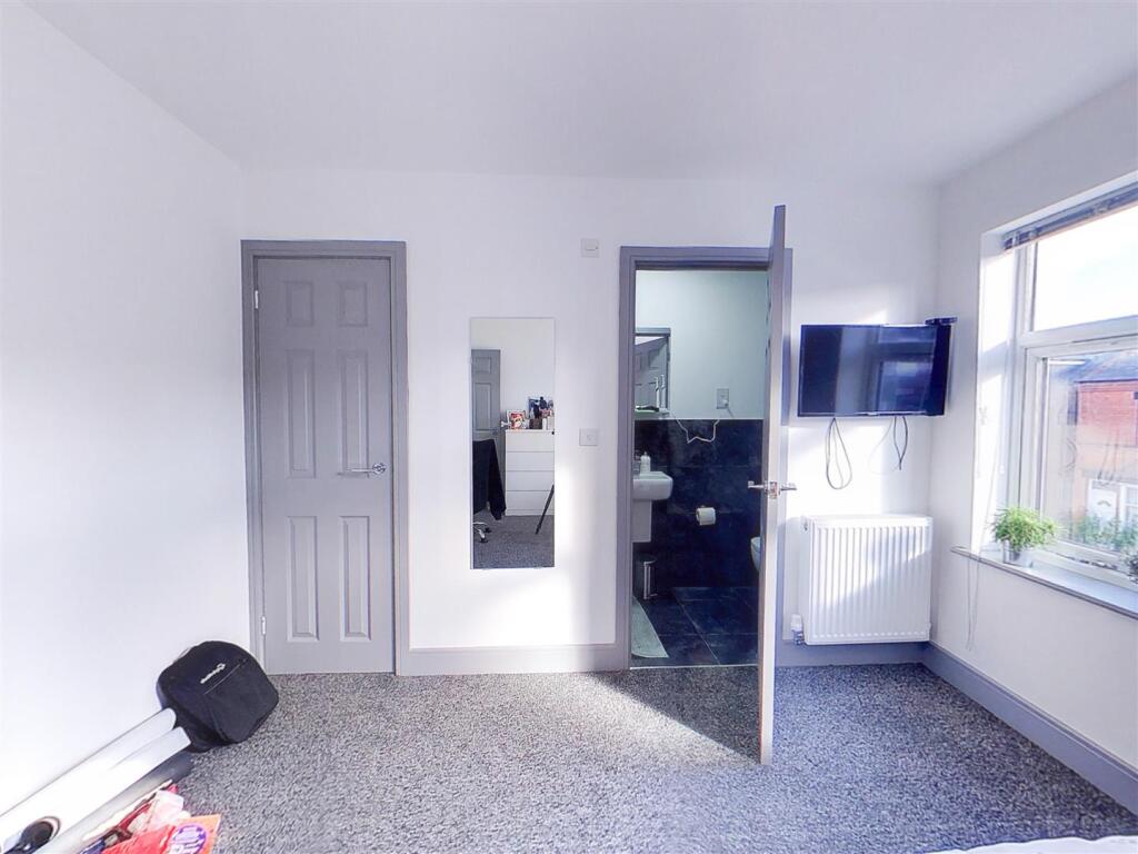 Screenshot 2024-10-0