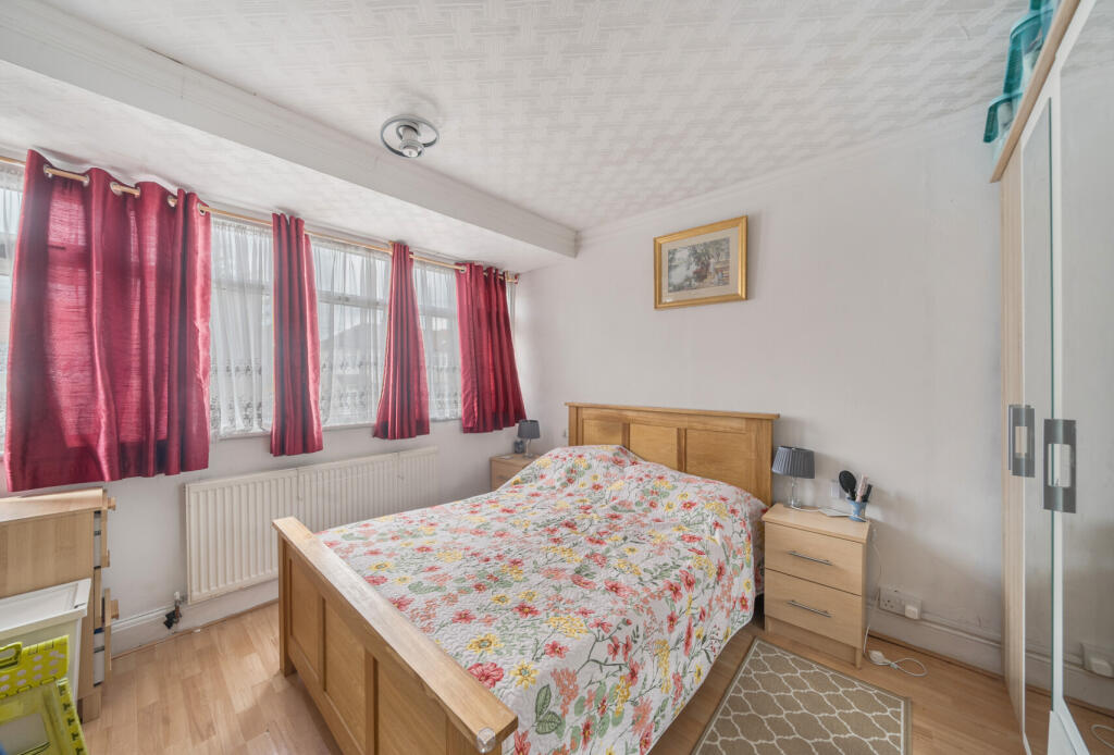 1332640-20-6890bc...