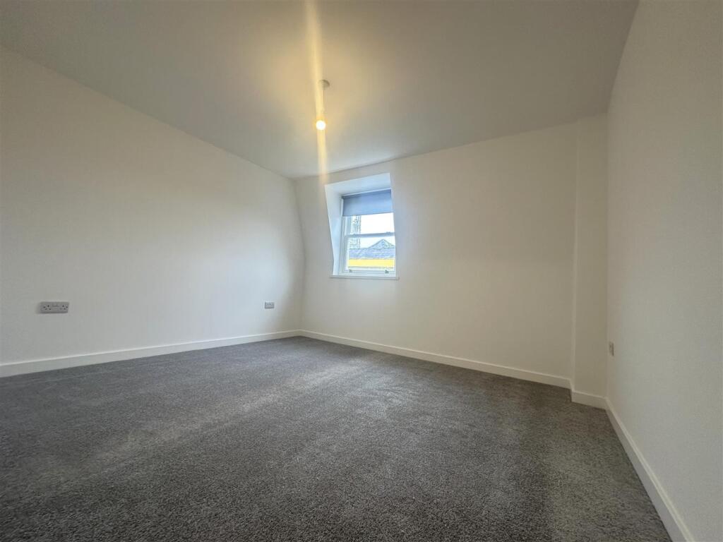 Bedroom 3.jpg
