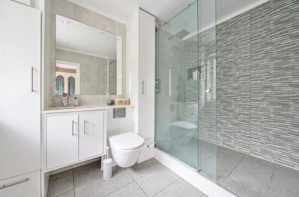 Davidson Frost-Wellings, DFW, Silverston Way, Show