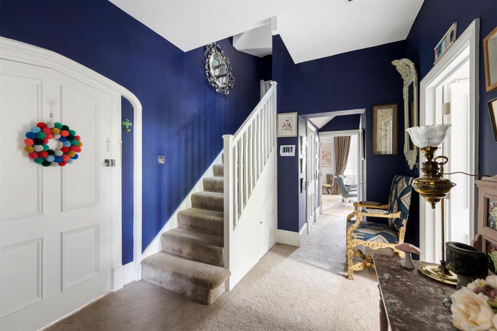 Friday Hill House E4