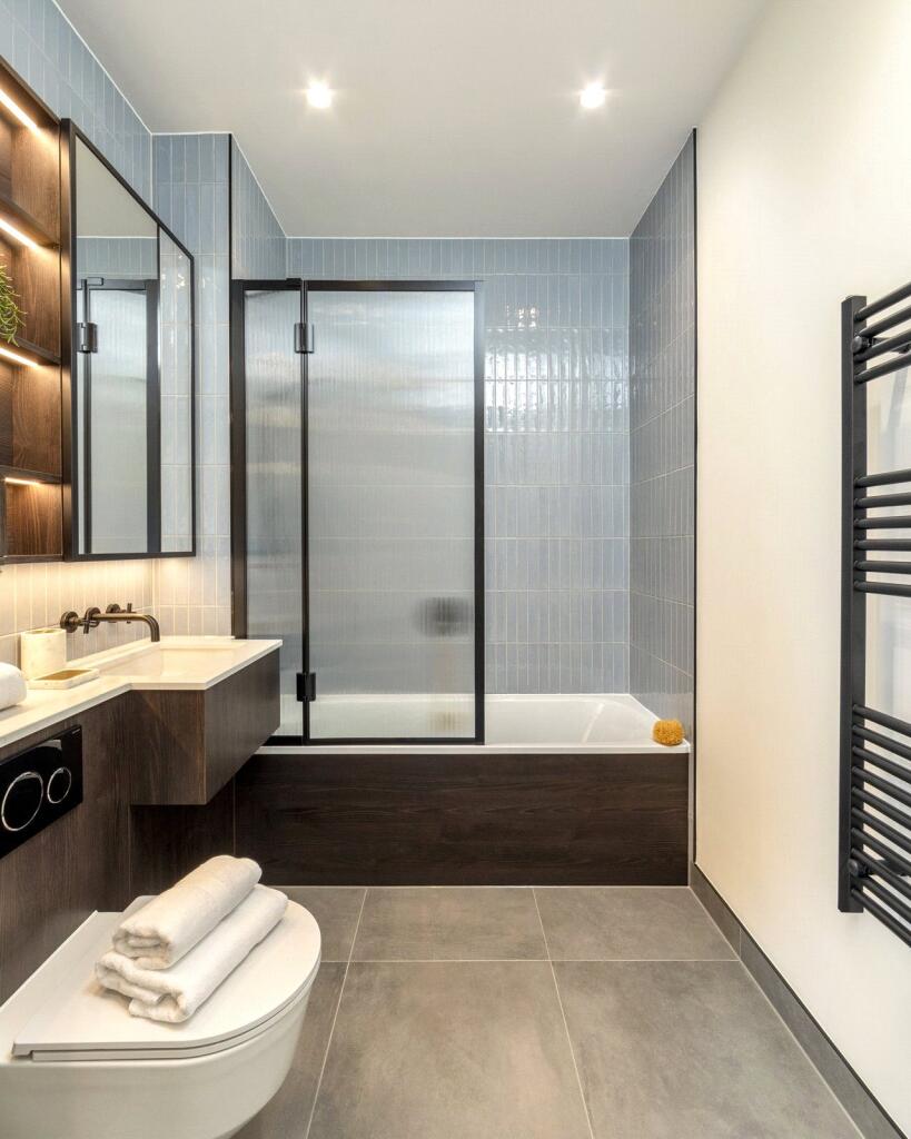 Show Flat Bathroom