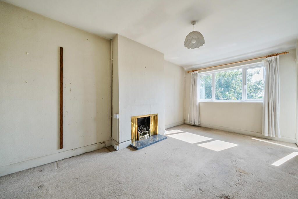 1312143-2-685190b...