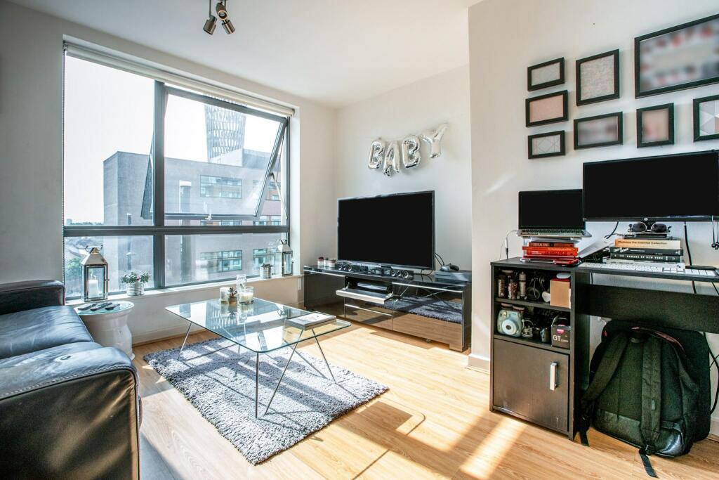 Lounge 9