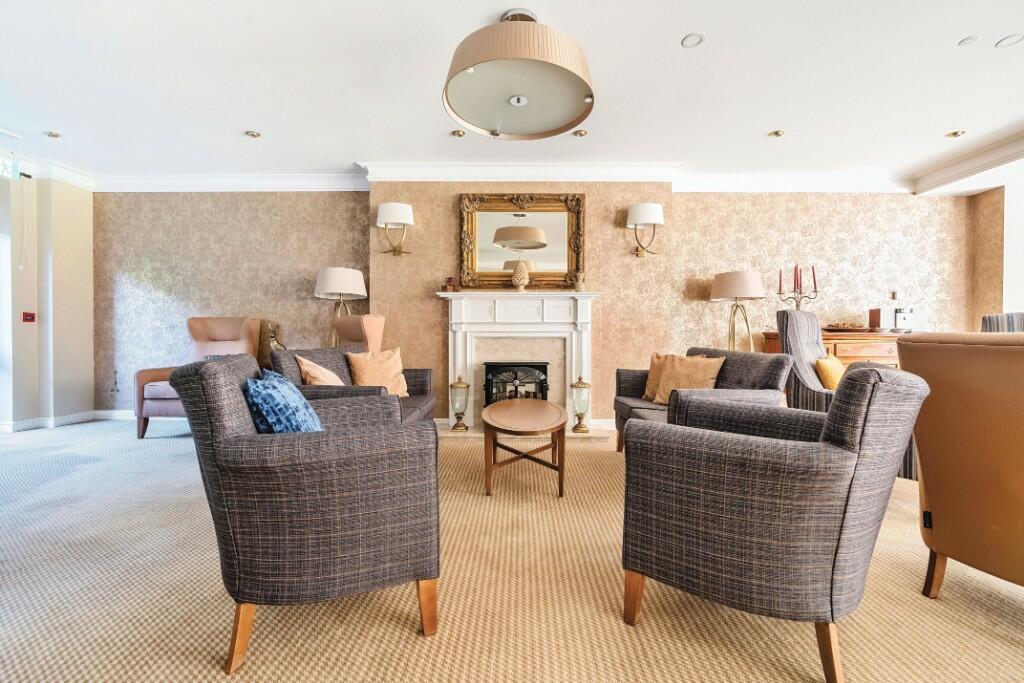 Owners' Lounge