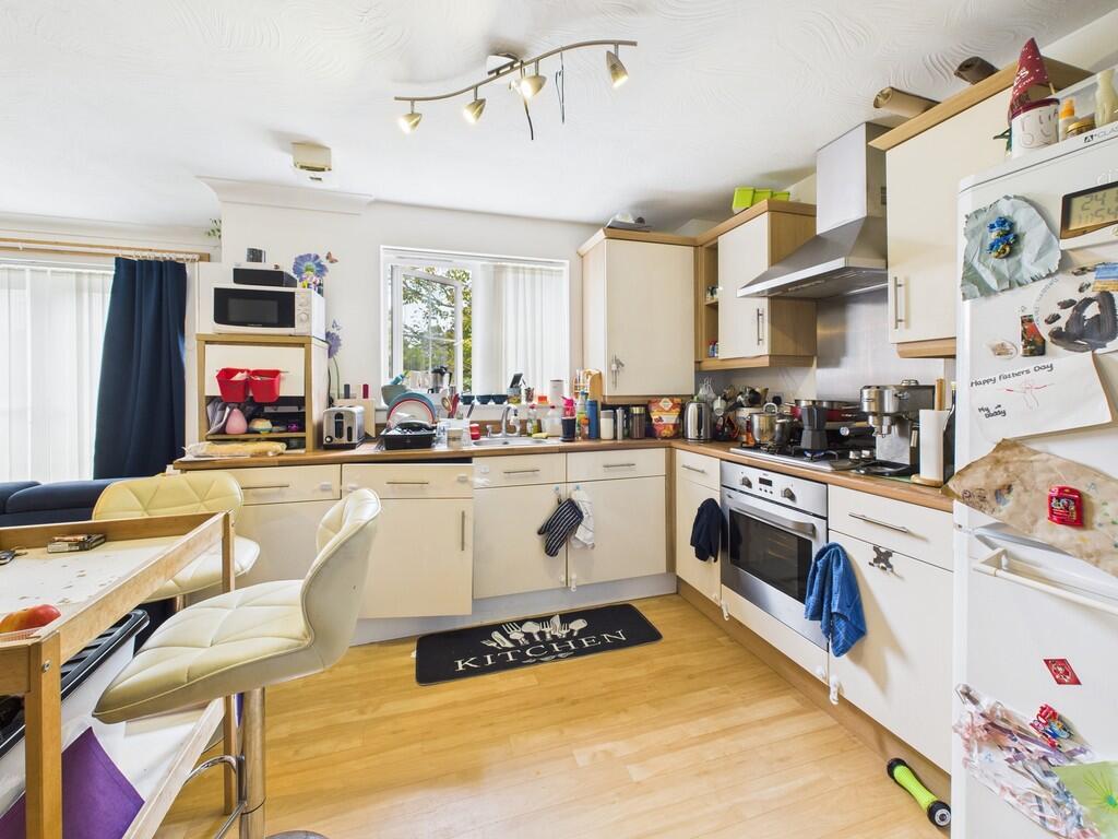 CAM02854G0-PR0440...