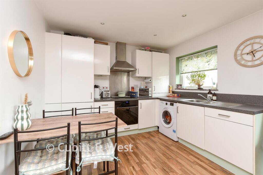 Kitchen Lounge/Diner