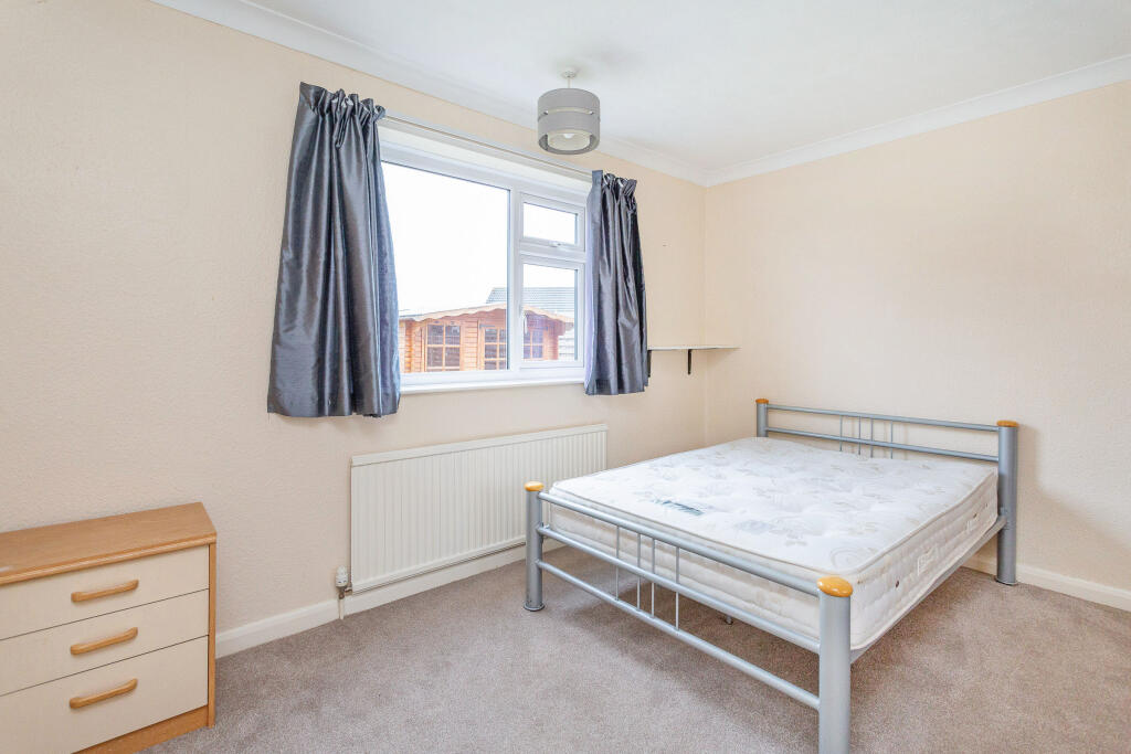 bedroom 2a