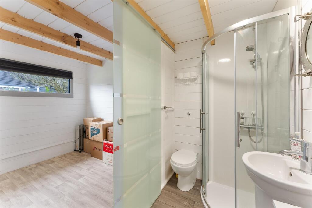 Detached Summer House
