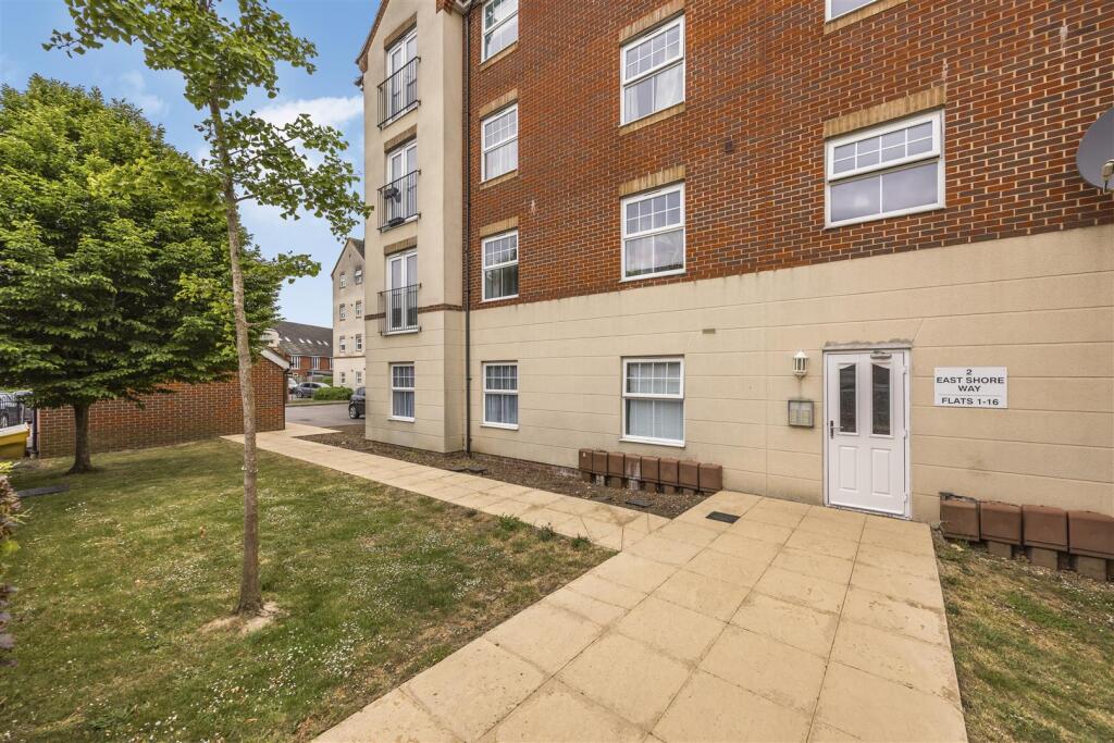 Flat 11, 2 East Shore Way, Baffins-PorticoMarketin