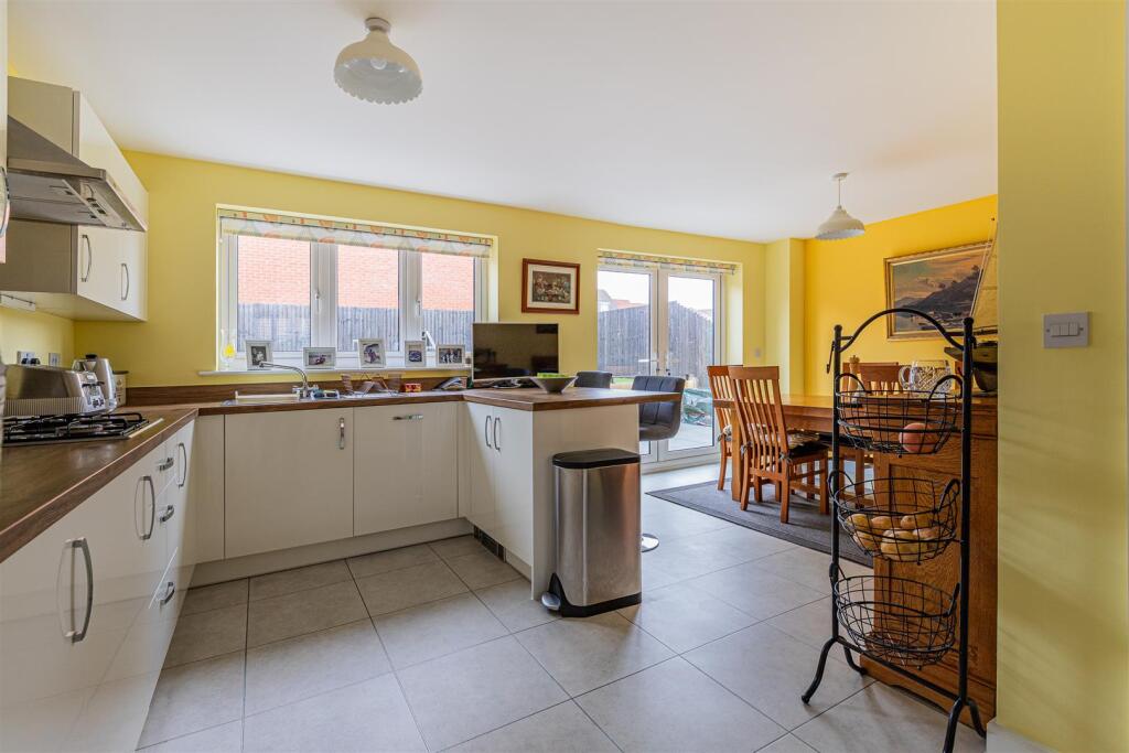 Picca Close 28-7.jpg