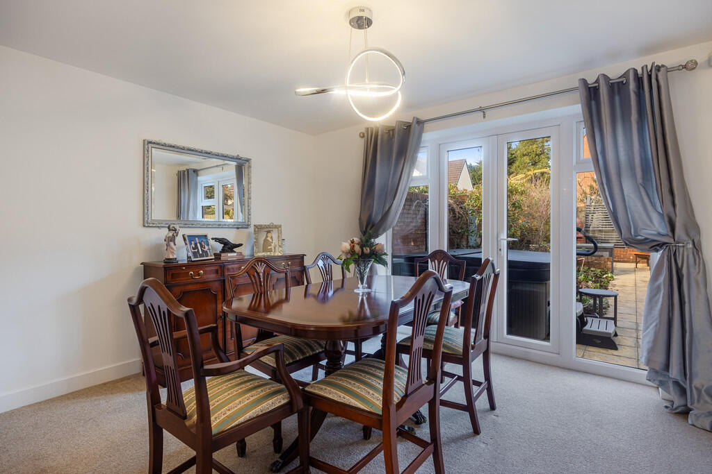 A18 - 28 Veysey C...