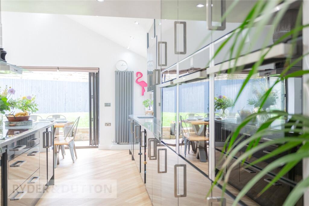 Family Kitchen Diner