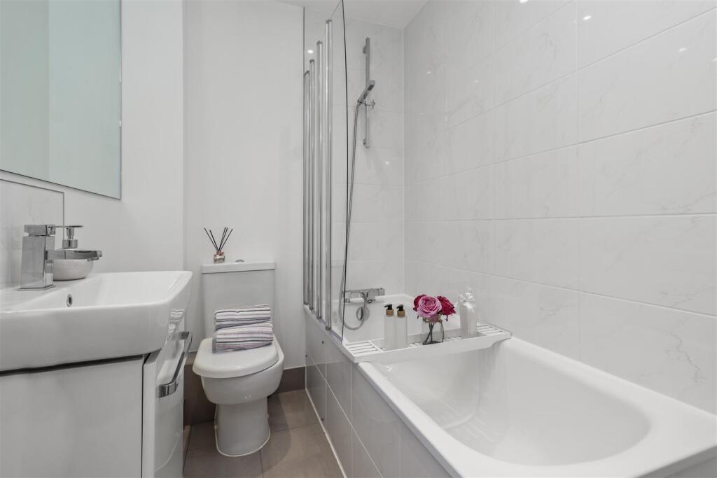 Main Bathroom