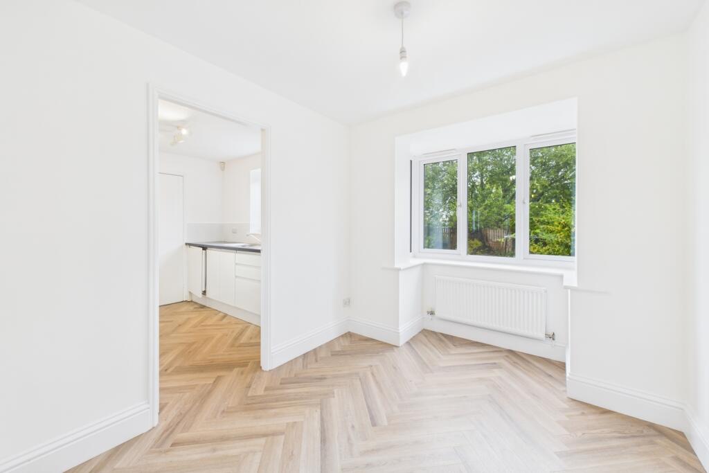 CAM03162G0-PR0335-STILL013