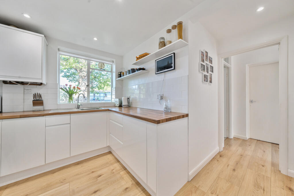 3-6823074e536cf-1...