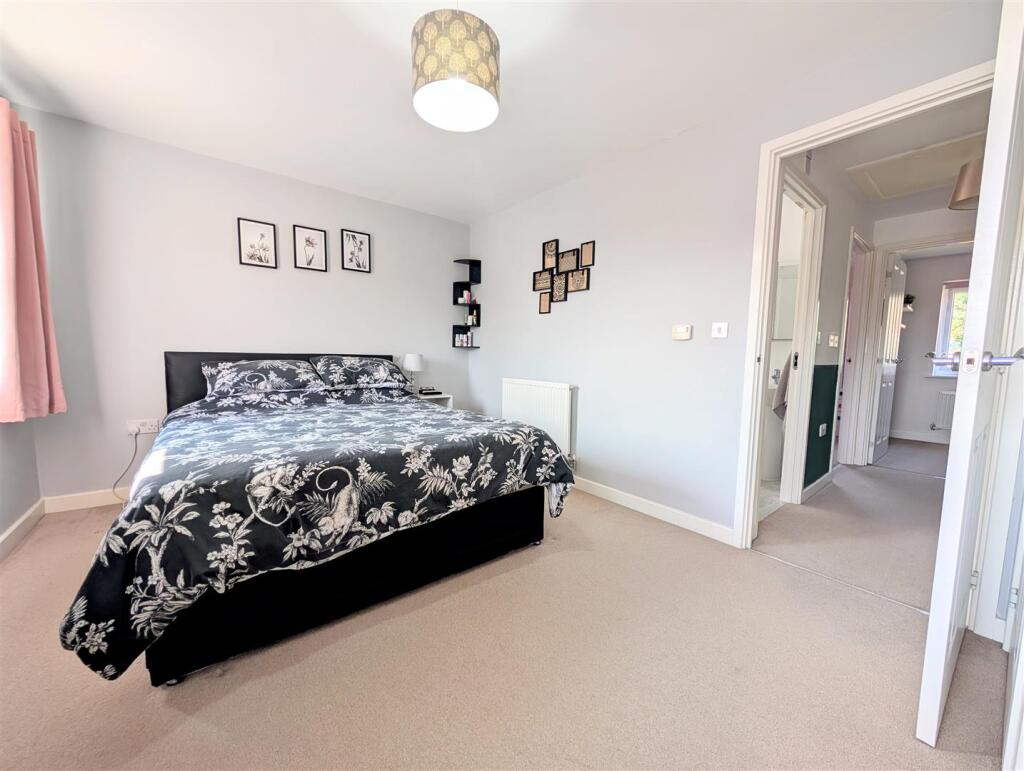 main bedroom 2.jpg