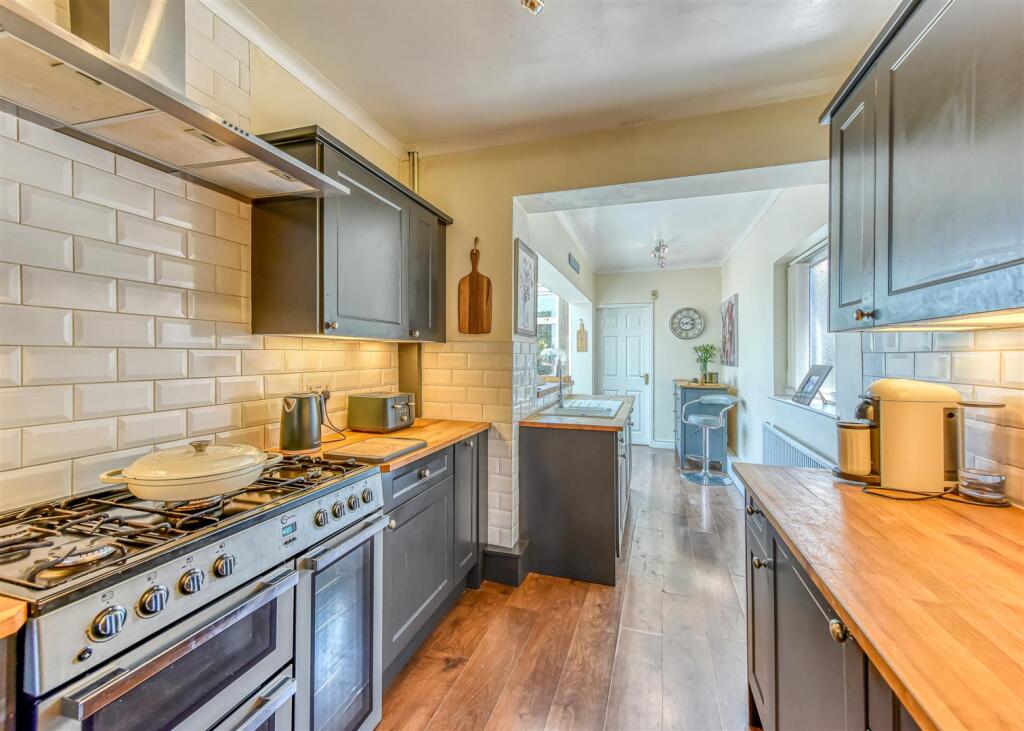 135 Sedgley Road-Kitchen Conservatory (3).jpg