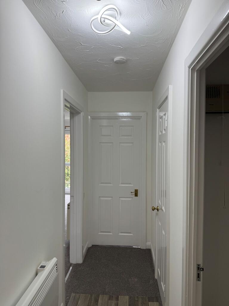Photograph 7
