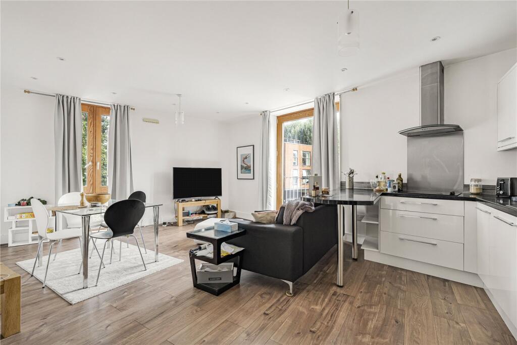 Reception/Kitchen