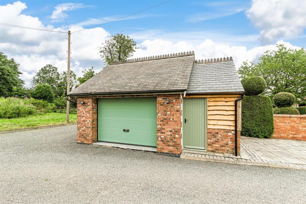 Hall Lane, Odstone