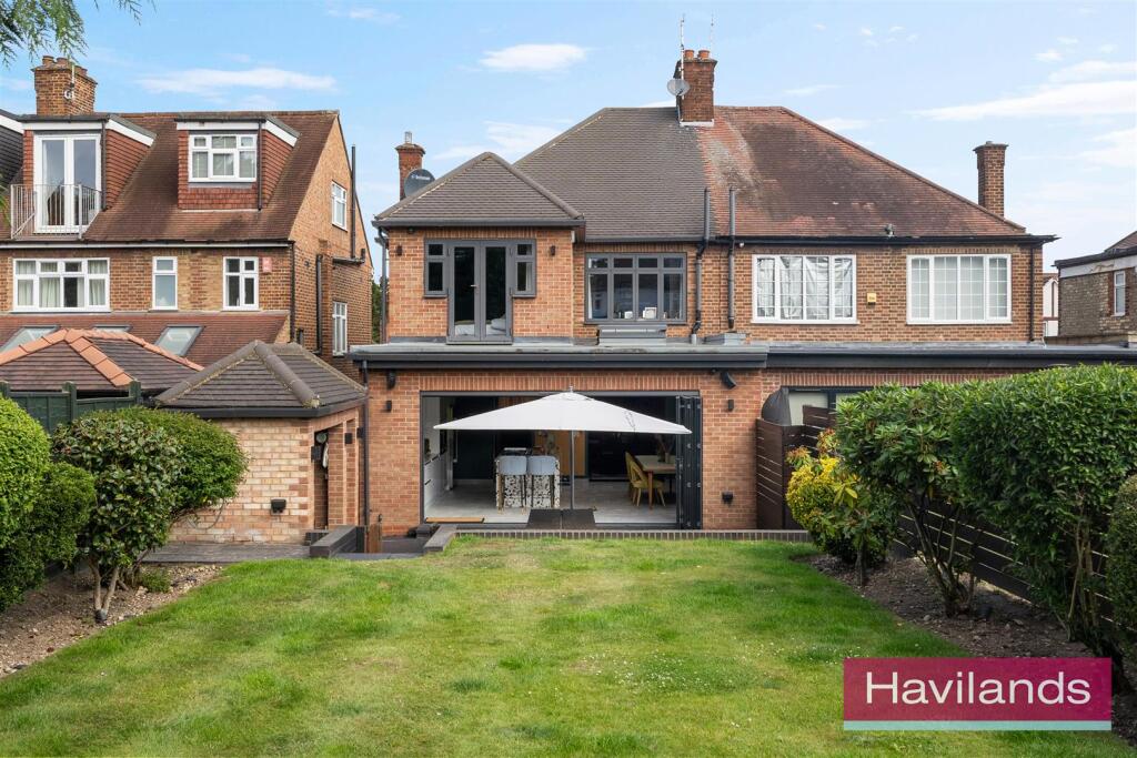 Winchmore Hill Road-20.jpg