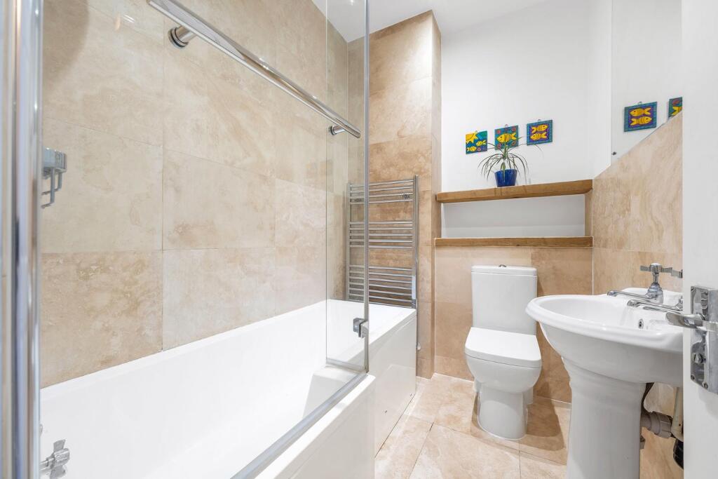 Bathroom.JPG