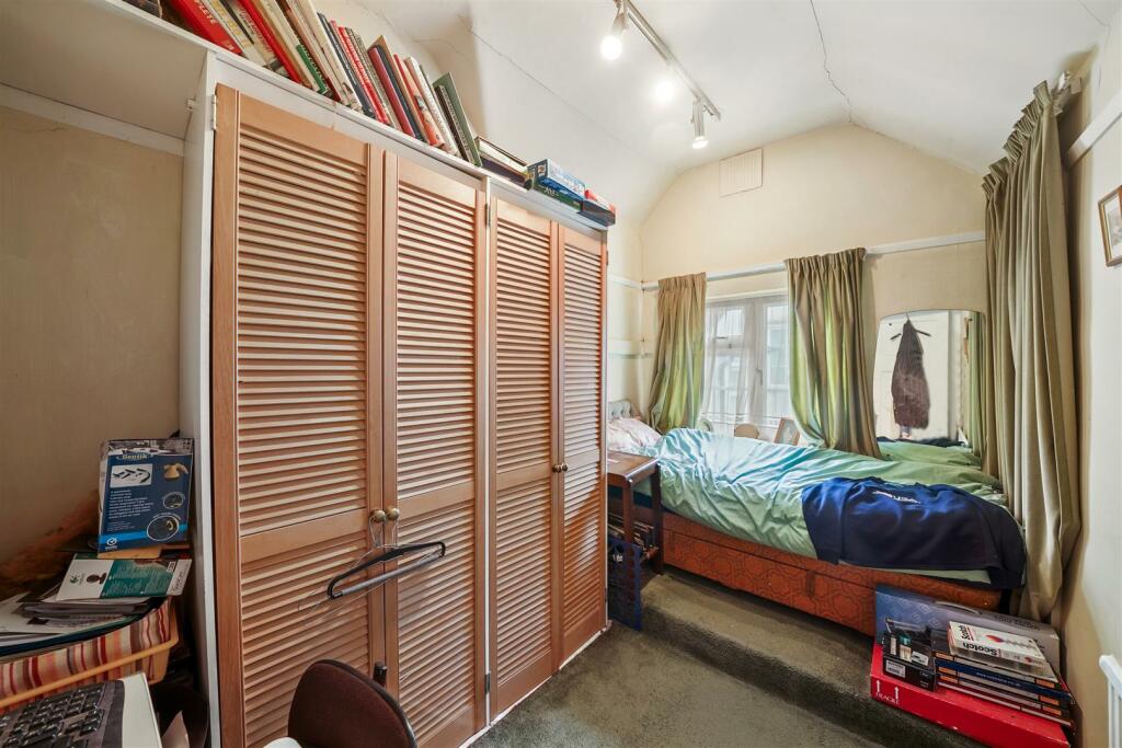 Bedroom 3.jpg