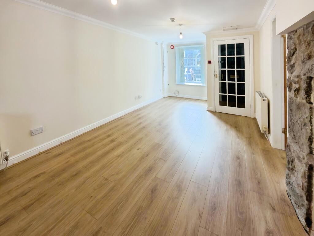 CASTLE8 T202511191727.jpg