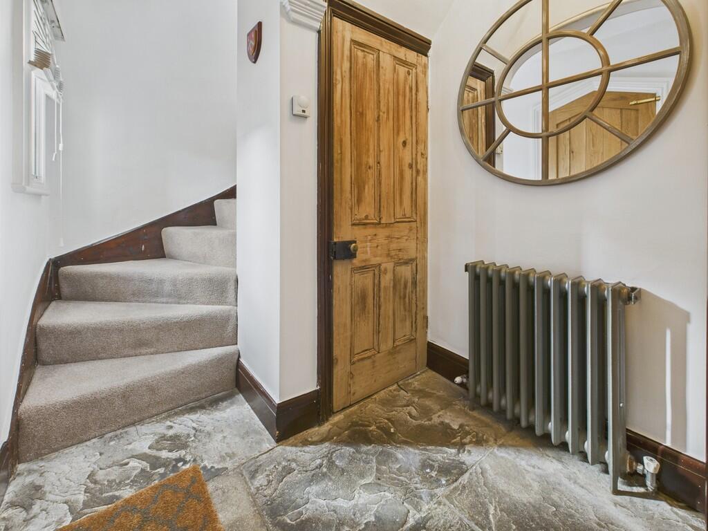 CAM04273G0-PR0157...