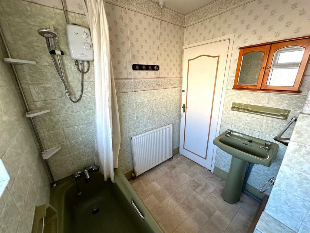 bath 2.jpg