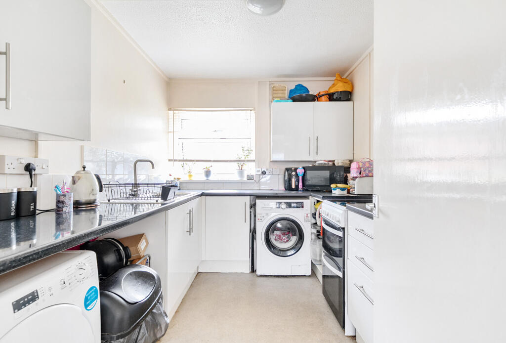 1307320-17-685677...