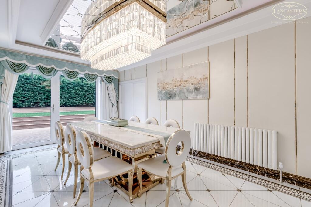 Reception Room 2/Dining Room