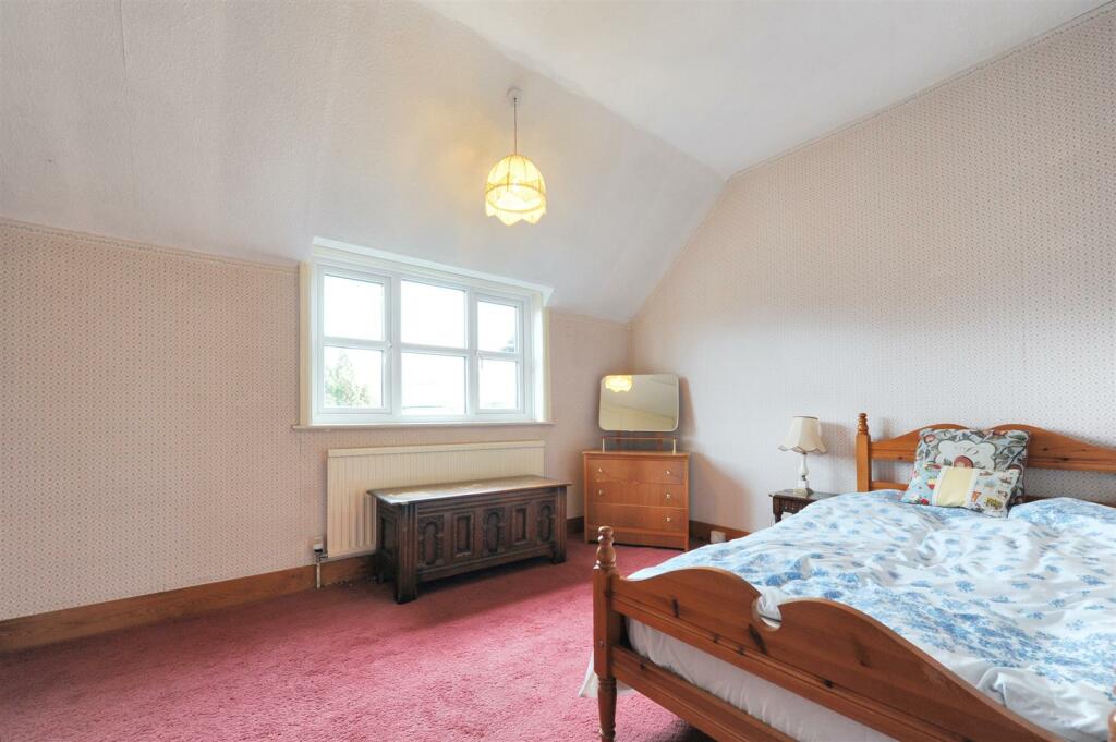 Bedroom 3.JPG
