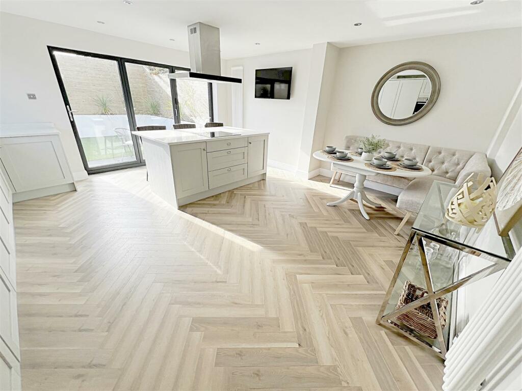 KITCHEN/LIVING/DINING AREA
