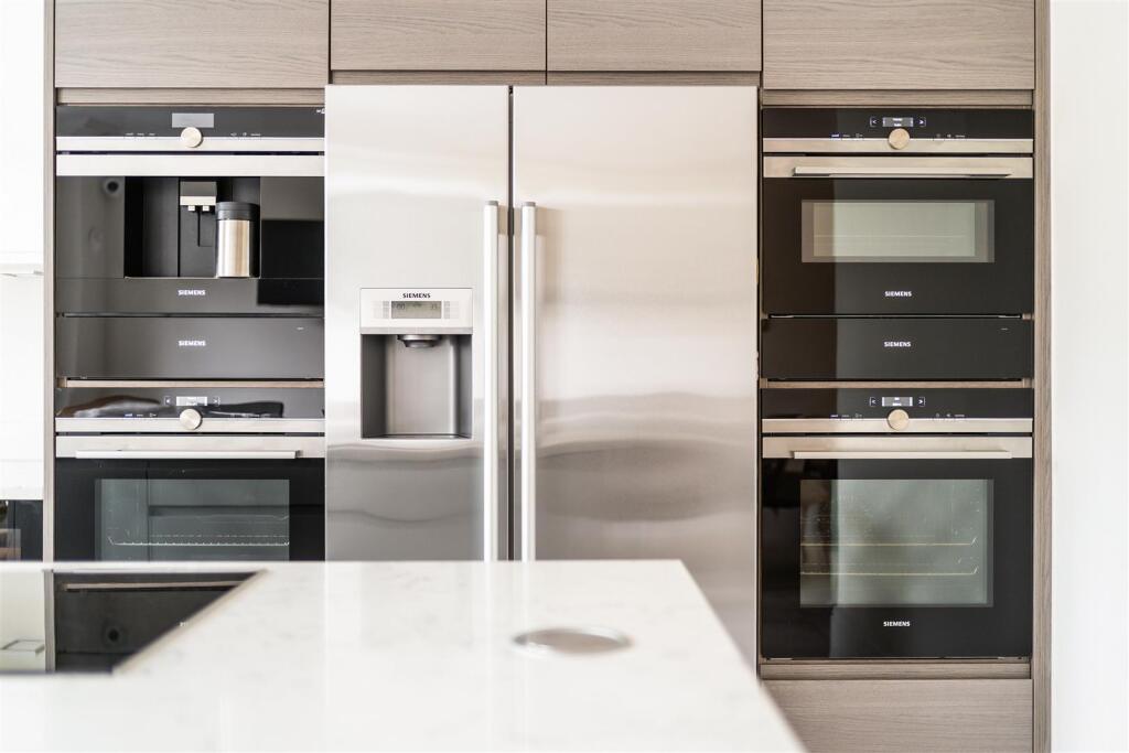 PINE HILL, 9, THORNHILL HOUSE (10).jpg