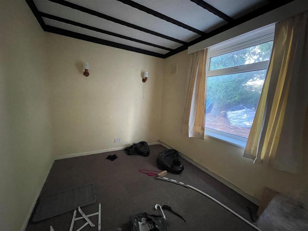 Bedroom 3.jpg