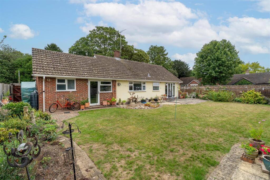 12 Wyndham Way, Newmarket --3.jpg