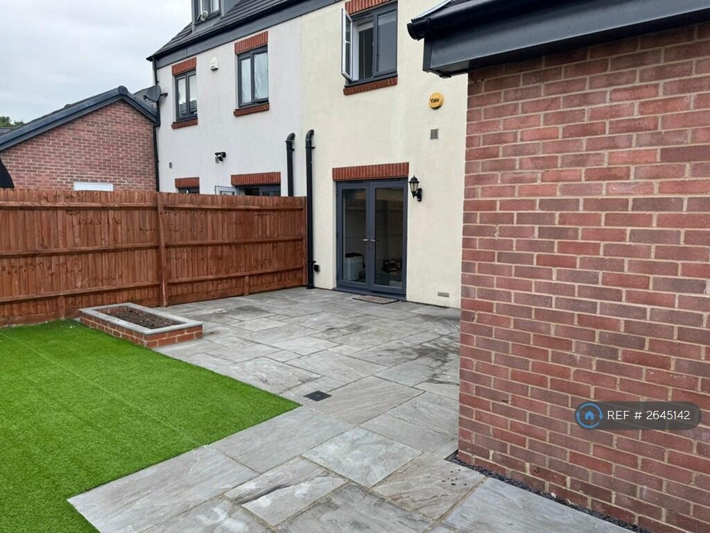Garden With Garage