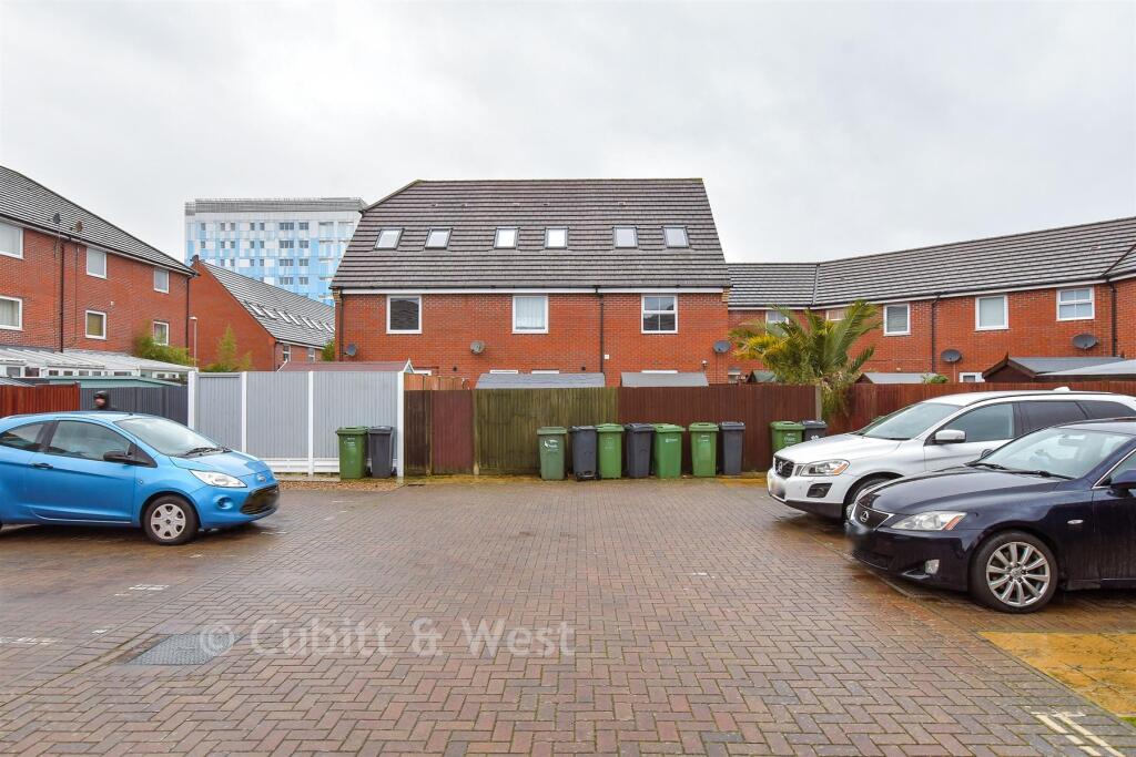 Driveway/Parking